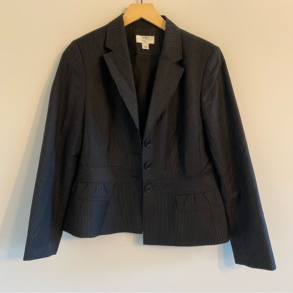 Ann Taylor LOFT Petites Wool Peplum Pin Striped Blazer Suit Jacket Black Size 8P - Picture 1 of 7